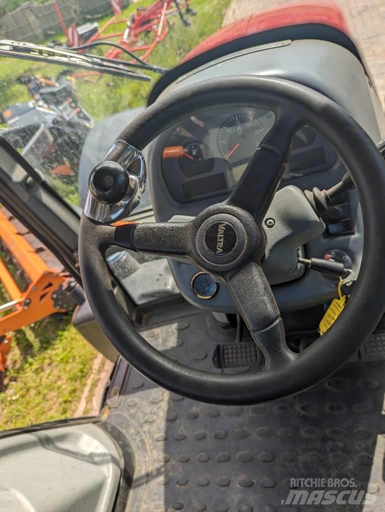 Valtra N 103.4 Traktoren