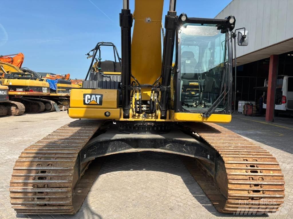 CAT 330 Raupenbagger