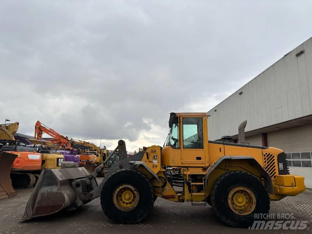Volvo L 120 E Radlader