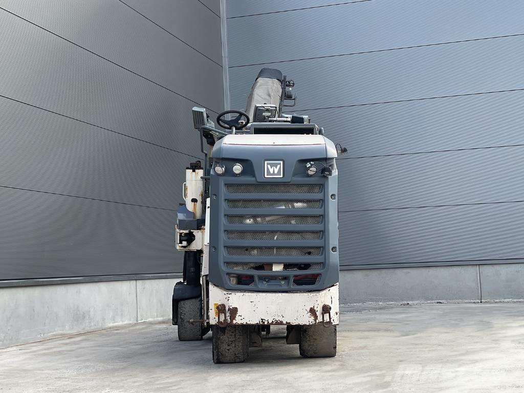 Wirtgen W 50 RI Asphaltfräsen