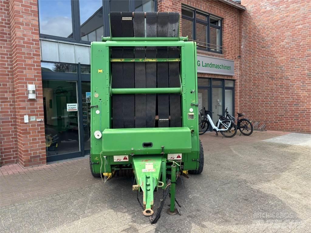 John Deere 550 Rundballenpressen