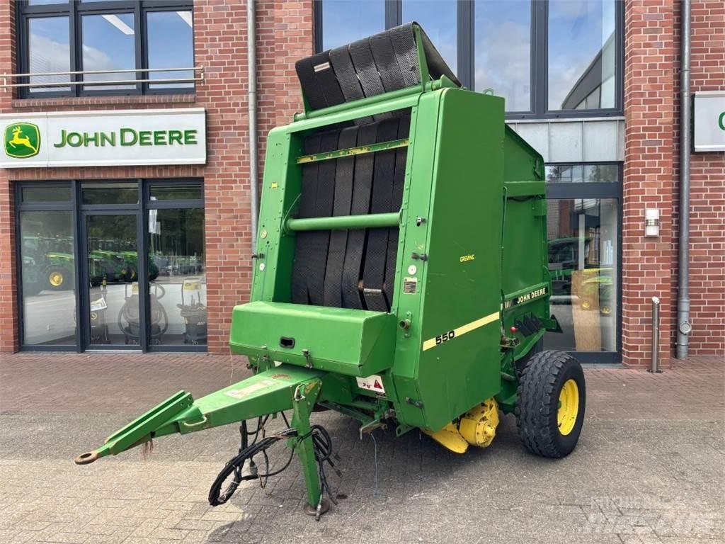 John Deere 550 Rundballenpressen