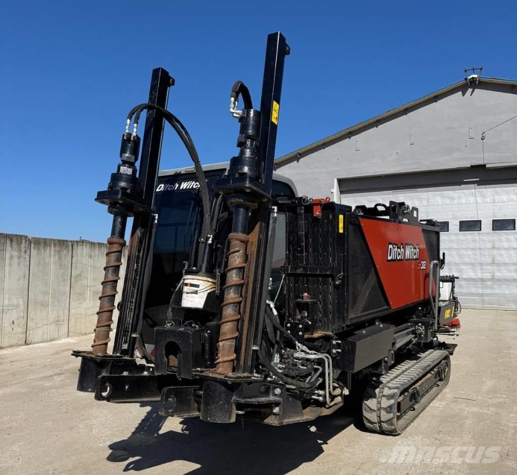 Ditch Witch AT32 Horizontale Richtungsbohrgeräte