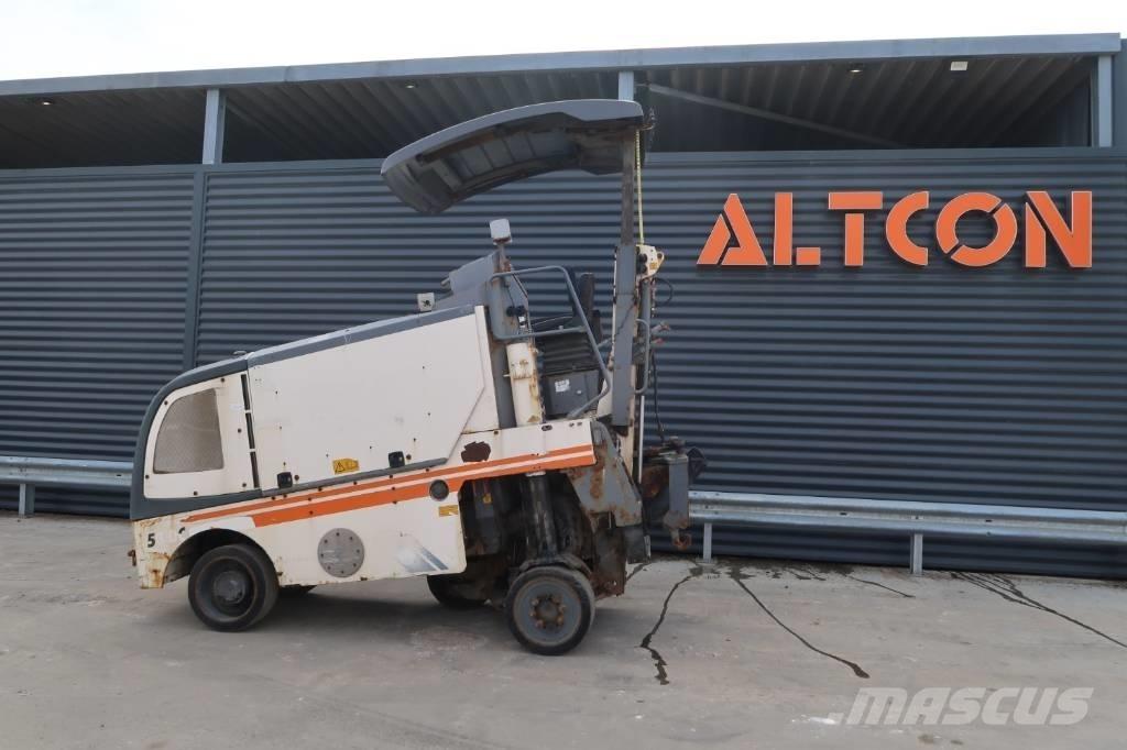 Wirtgen W 50 DC Asphaltfräsen