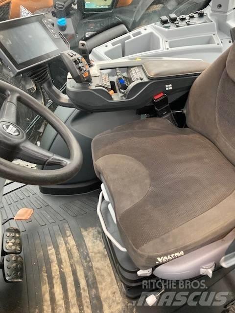 Valtra T 254 V Traktoren