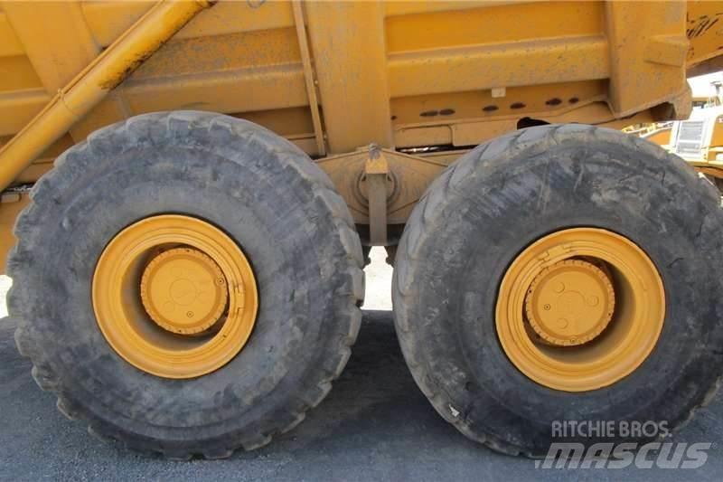 Bell B40D Dumper - Knickgelenk