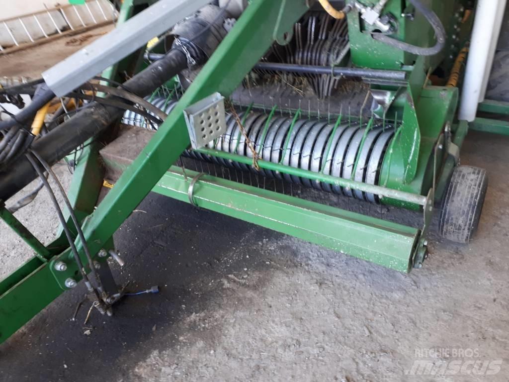 Agronic 1302 RR Rundballenpressen