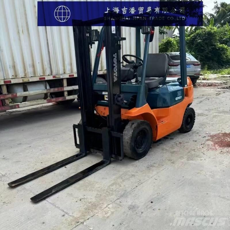 Toyota FD 25 Diesel heftrucks