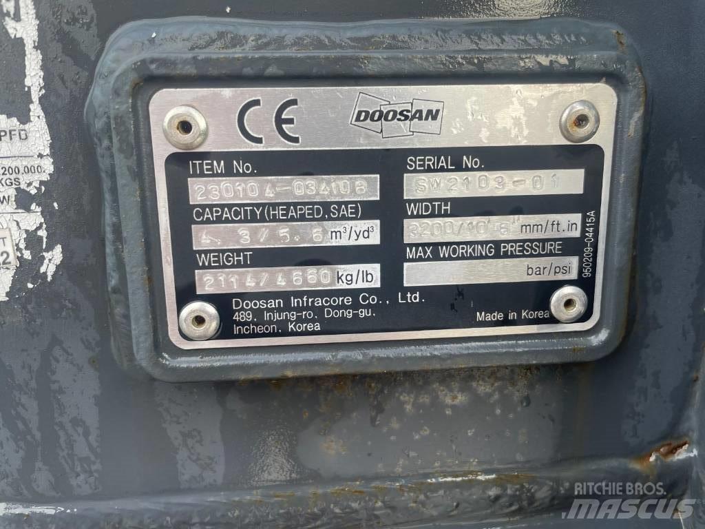 Doosan DL 420-3 Schaufeln