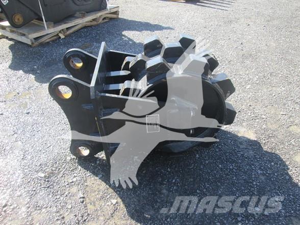  GIYI CAT 320 Reifen