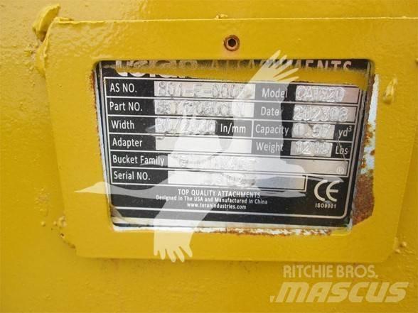 Teran CAT320 Schaufeln