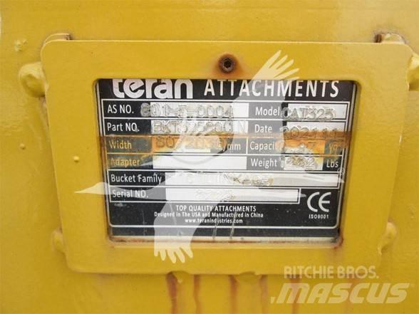 Teran CAT325 Schaufeln