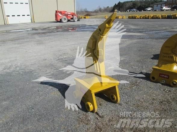 Teran CAT330 Aufreisser