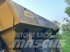 CAT 740 B Dumper - Knickgelenk