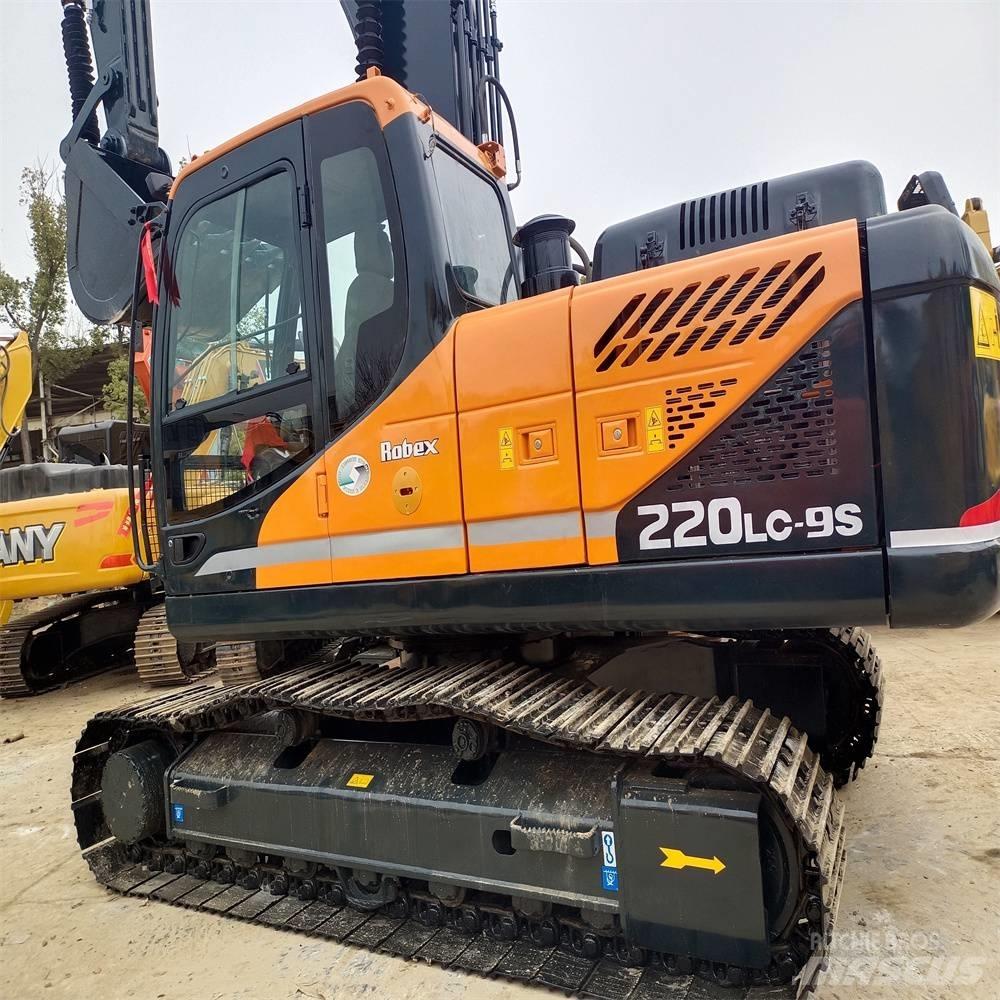 Hyundai 220LC-9S Raupenbagger