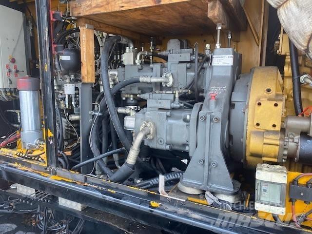 Sennebogen 3300 R SL Raupenkrane