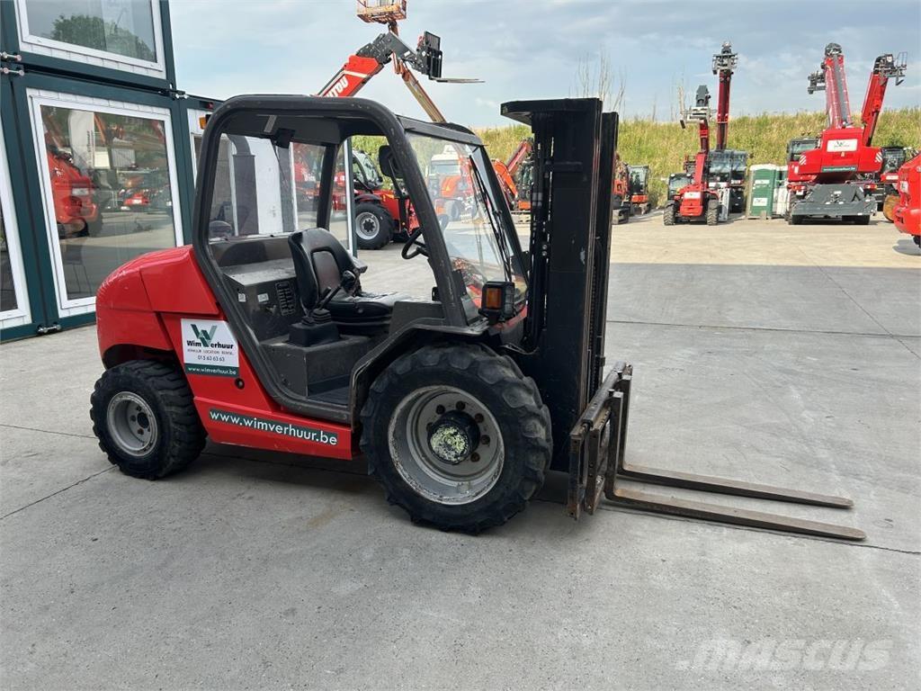 Manitou MH25-4 Geländestapler