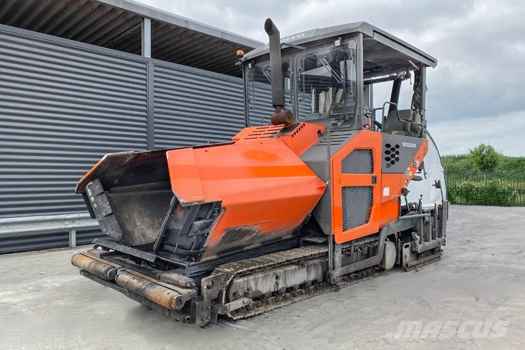 Volvo P7820C Strassenfertiger