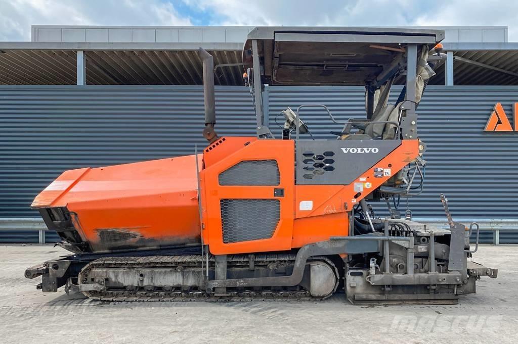 Volvo P7820C Strassenfertiger