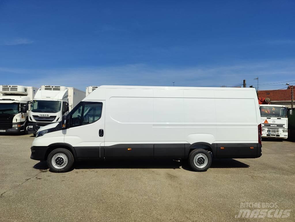 Iveco DAILY 35S16 Lieferwagen
