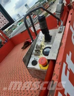 SkyJack SJ III 4740 Scheren-Arbeitsbühnen