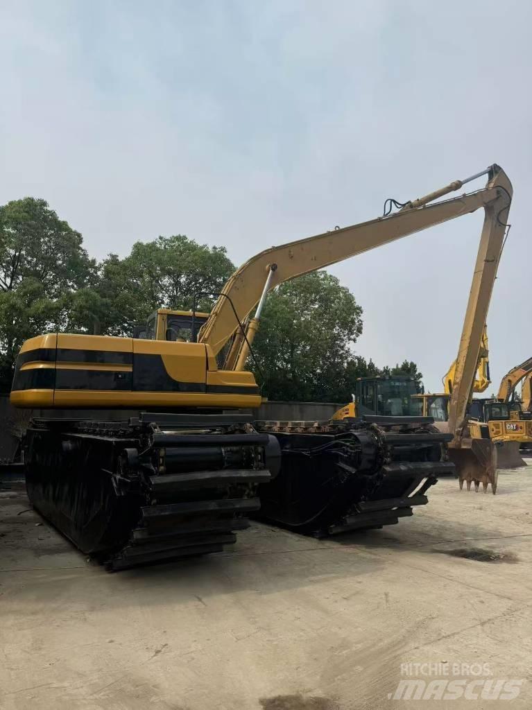 CAT 320B Amphibienbagger