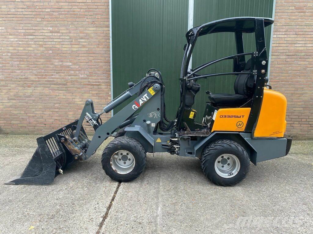 GiANT 332swt Radlader