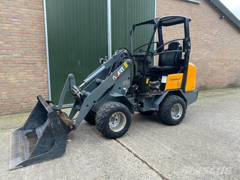 GiANT 332swt Radlader