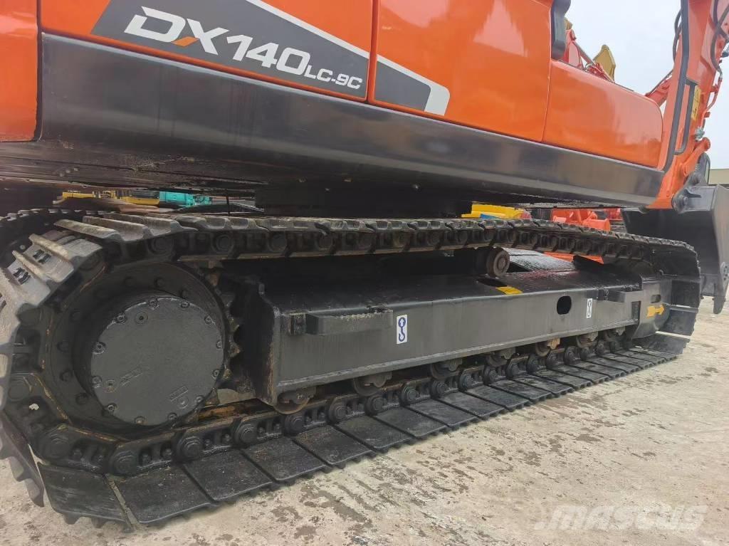 Doosan DX 140 Raupenbagger