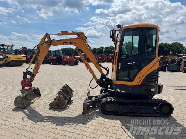 Hyundai R25Z-9 AK Minibagger < 7t
