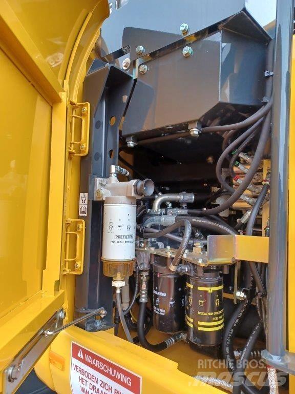 Komatsu PW158-11E0 Mobilbagger