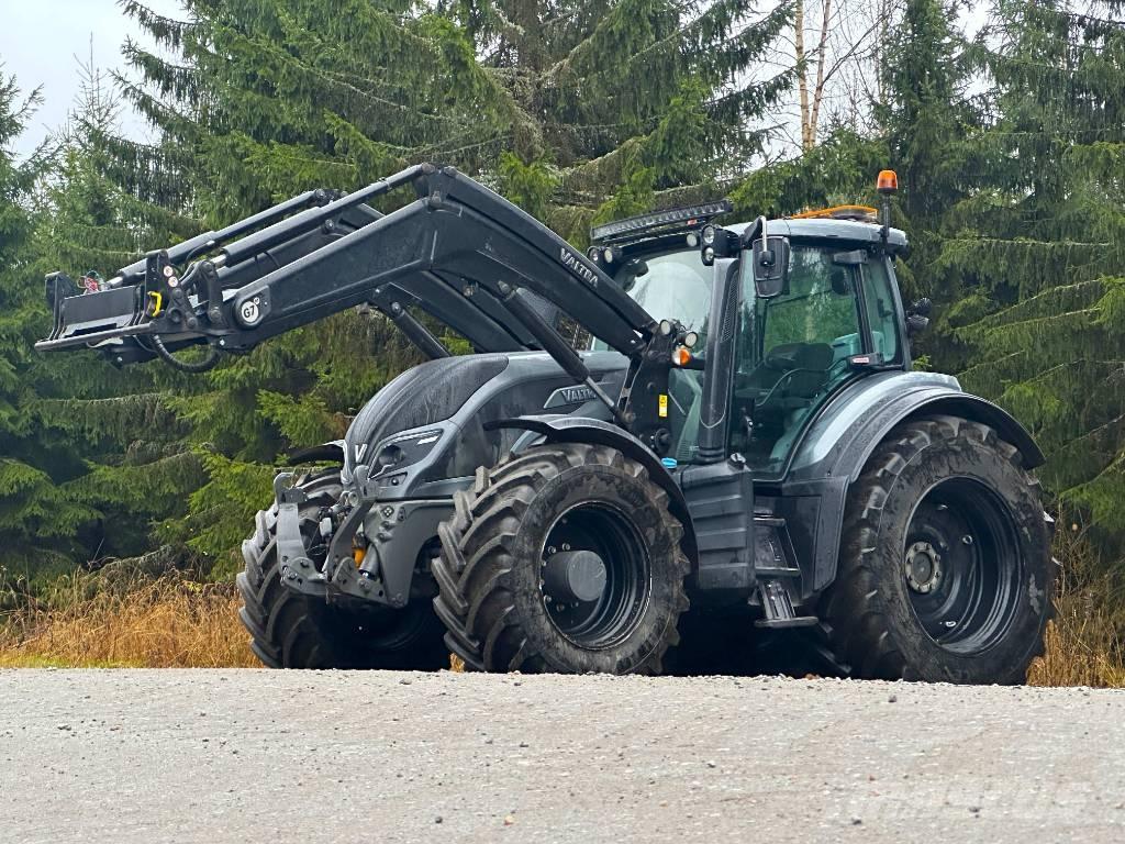 Valtra T 234 V Traktoren