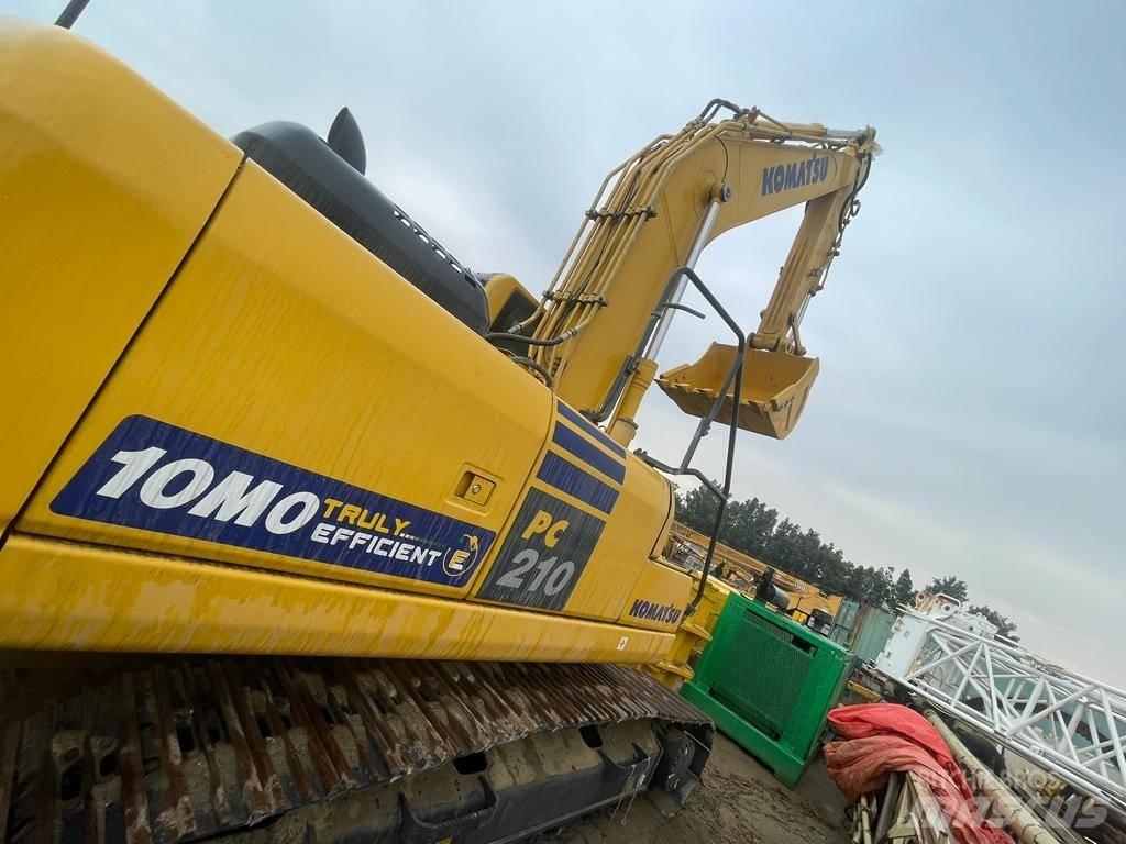 Komatsu PC210-10MO Raupenbagger