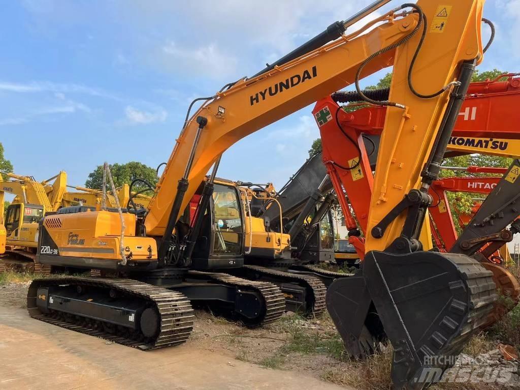 Hyundai R220LC-9S Mobilbagger