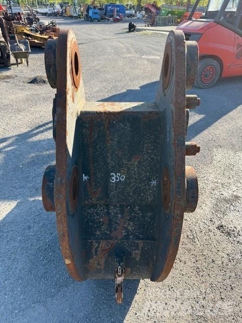 CAT 324 SZER 600 MM Tieflöffel