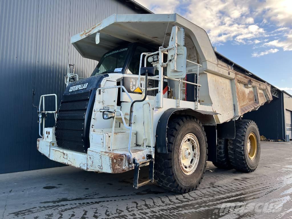 CAT 772 Dumper - Knickgelenk