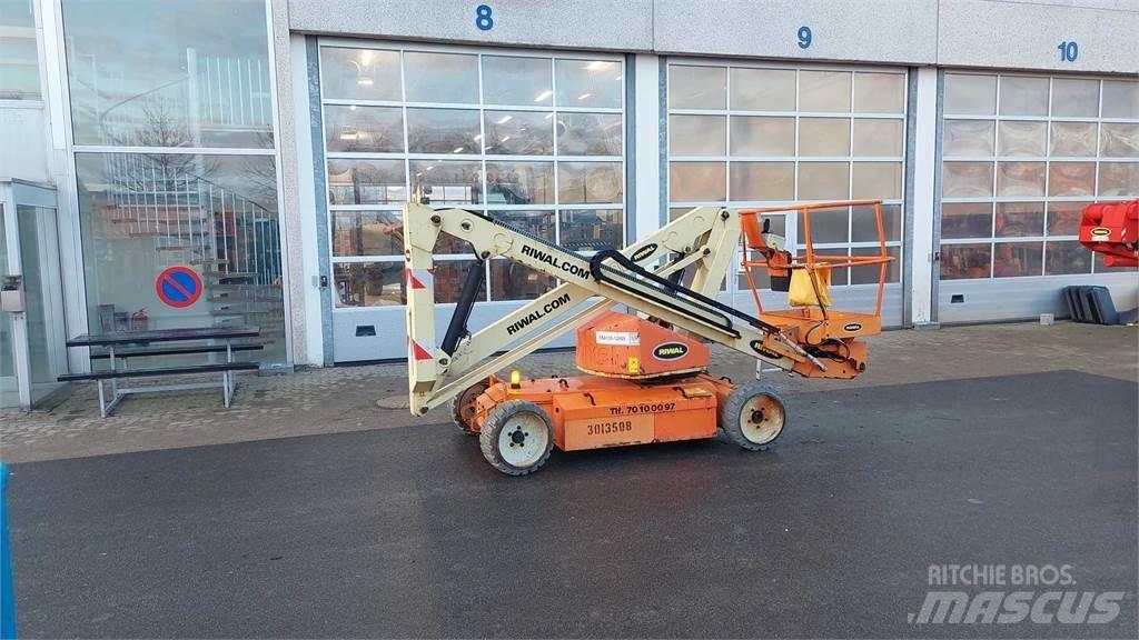 UpRight AB38 Gelenkteleskoparbeitsbühnen