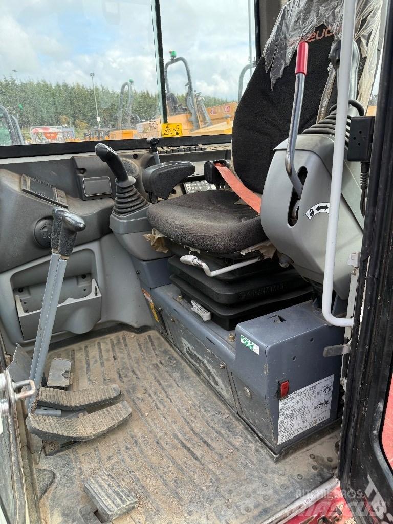 Takeuchi TB 230 Minibagger < 7t