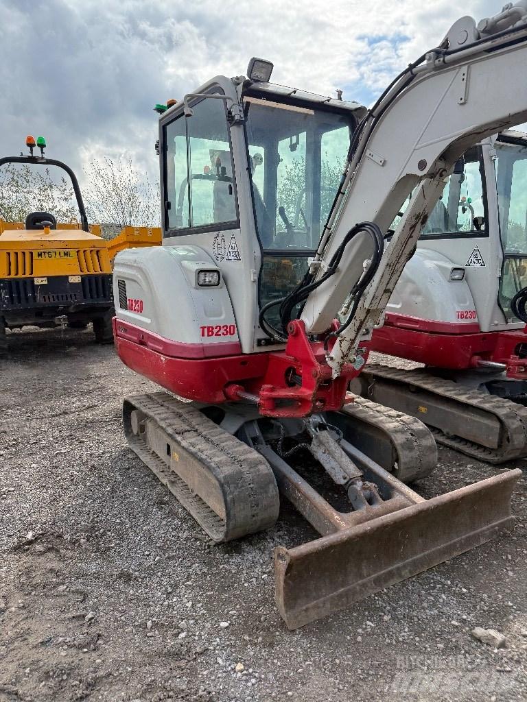 Takeuchi TB 230 Minibagger < 7t