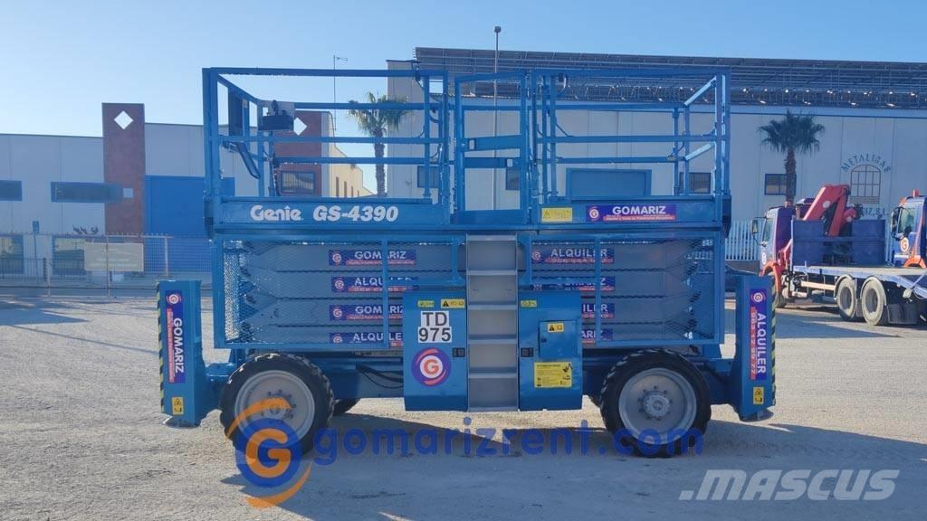 Genie GS 4390 Scheren-Arbeitsbühnen