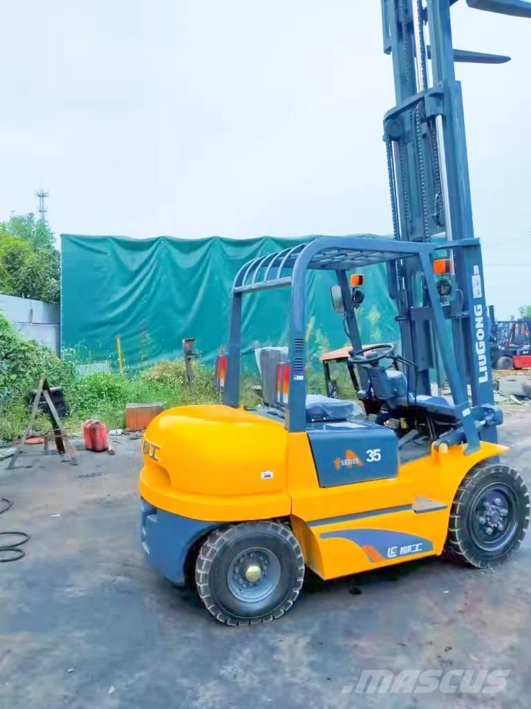 LiuGong CPC 35 Diesel heftrucks