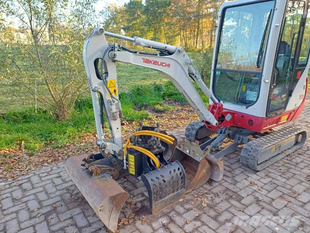 Takeuchi TB 216 Minibagger < 7t