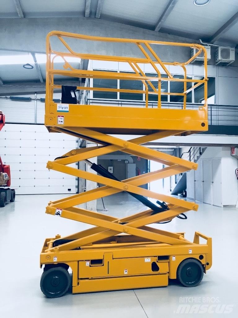 Haulotte Compact 8 Scheren-Arbeitsbühnen
