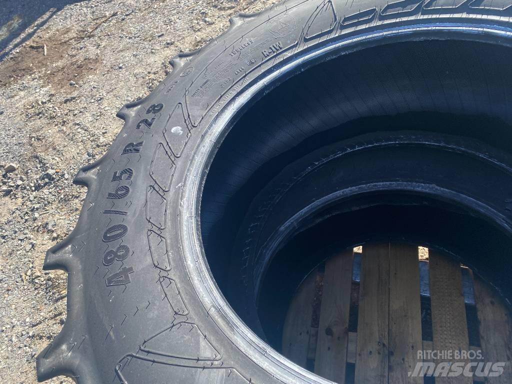 Mitas 480/65 R28 Reifen
