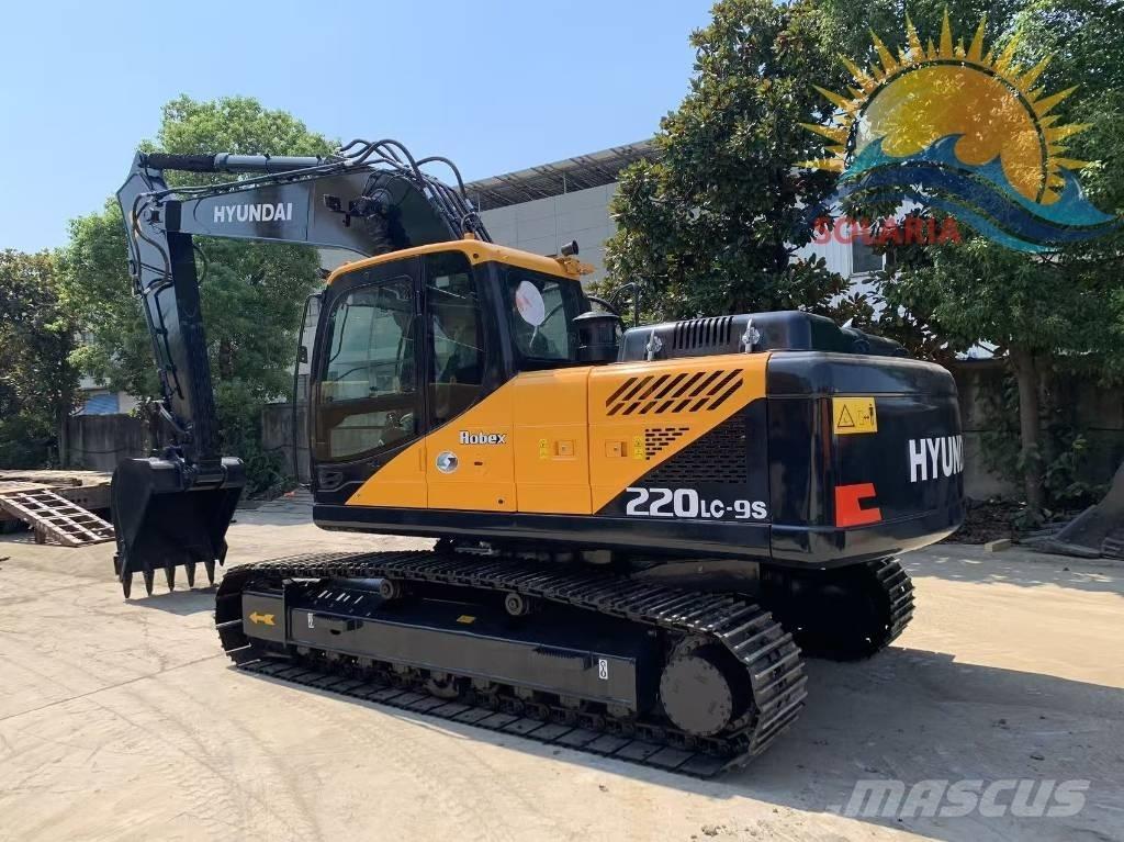 Hyundai R220LC-9S Raupenbagger