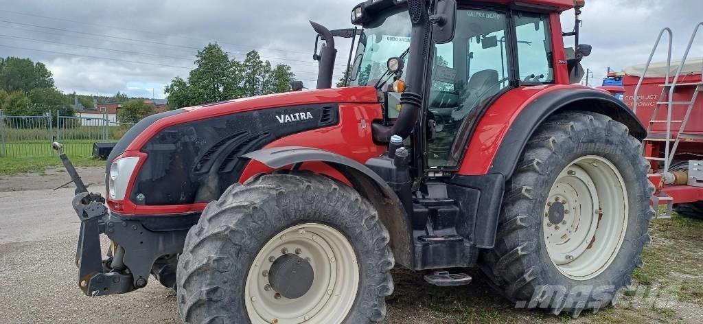 Valtra T 203 Traktoren