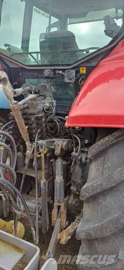 Valtra T 203 Traktoren