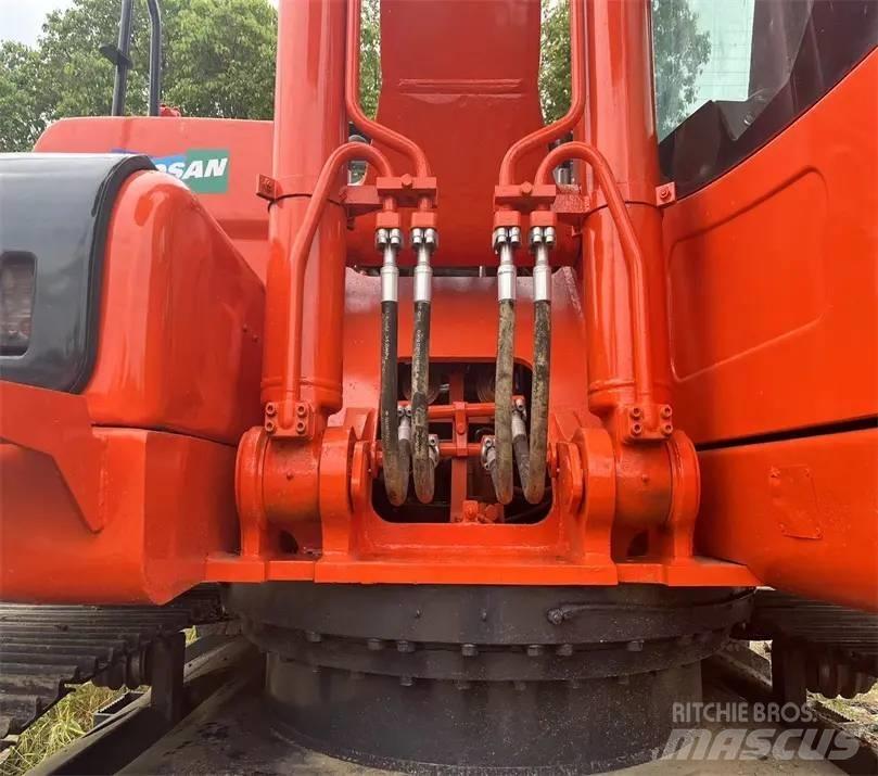 Doosan DX225LC-9C Raupenbagger