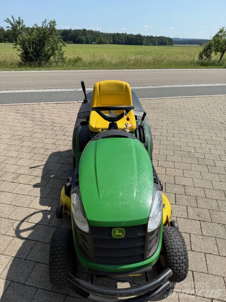 John Deere X 155 R Reitermäher