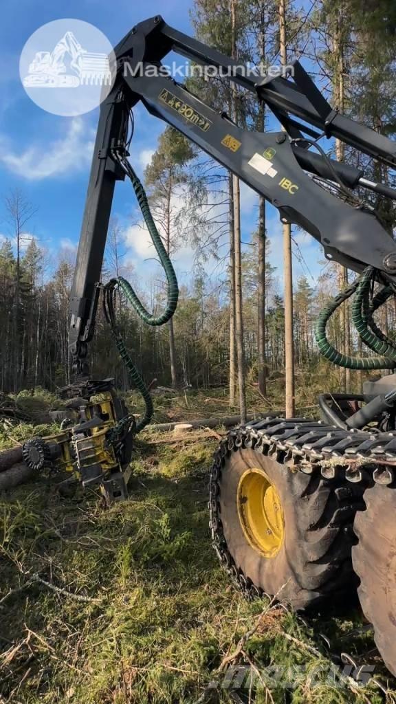 John Deere 1470 G Harvester